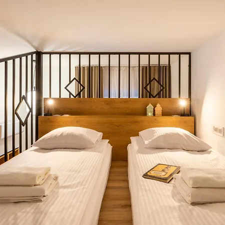 Designer Old Town Loft For 9 Ac Appartamento *